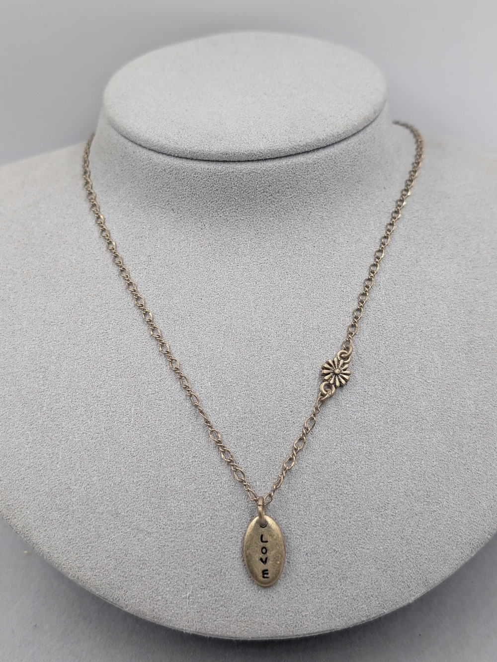 Lucky Brand LOVE Pendant Necklace Antiqued Gold Floral Boho | M247